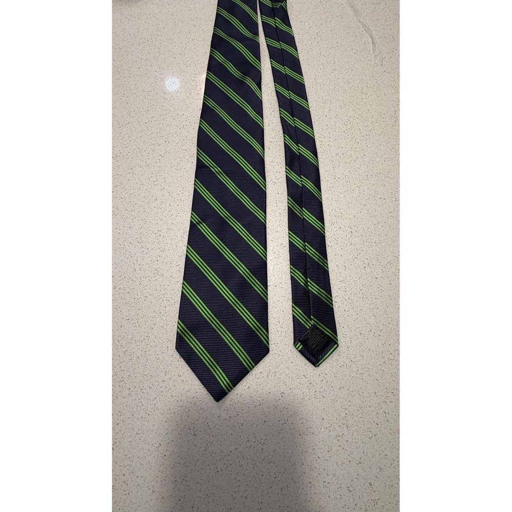 Brooks Brothers St Jude Childrens Research Hospital Navy Lime Green Silk Tie